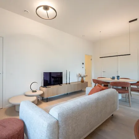 Modern With Terrace & Sea View Apartmán